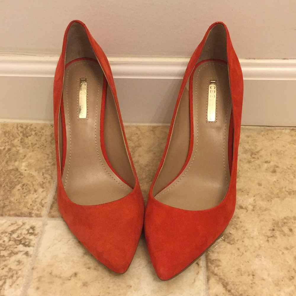 NEW BCBG Pumps